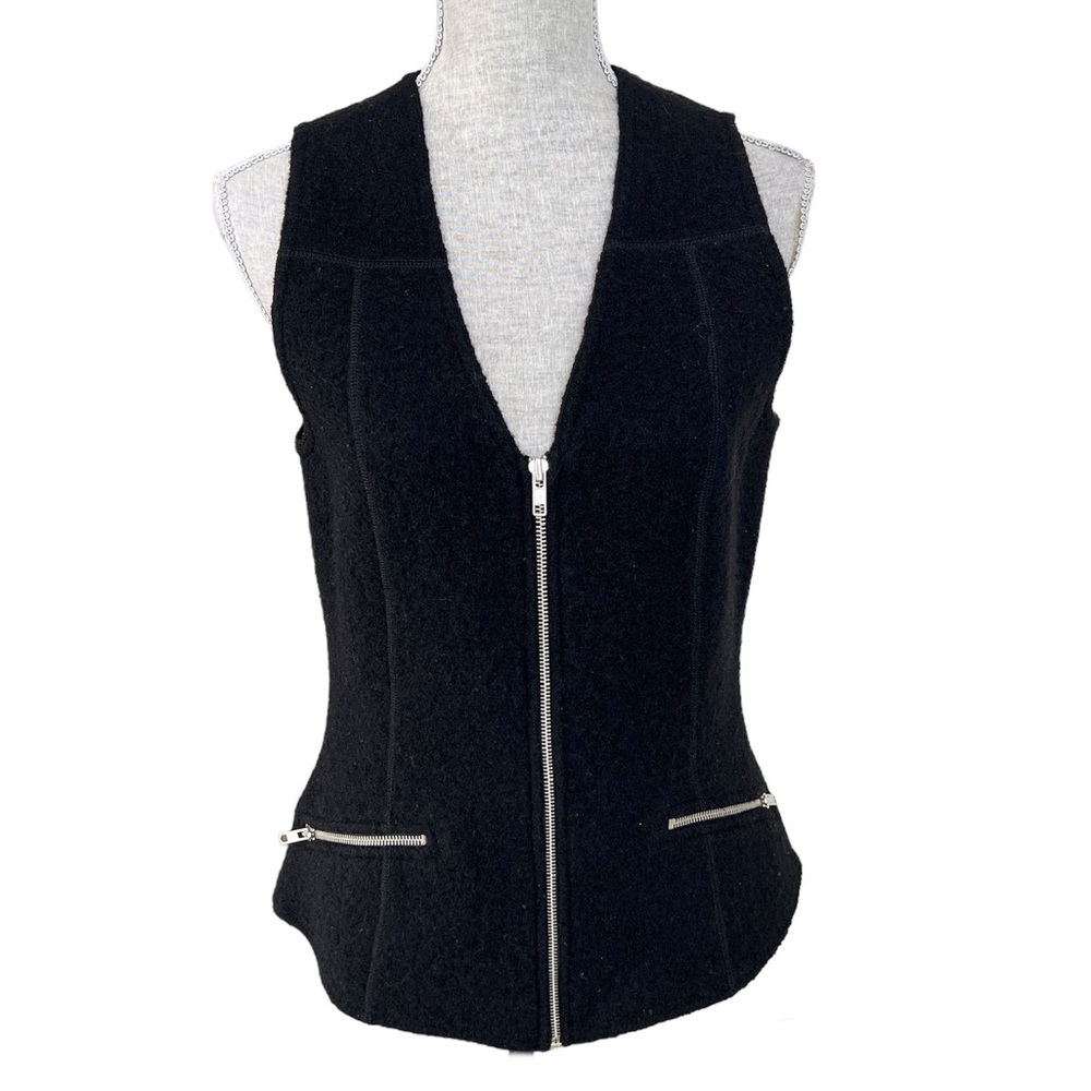 Black Sleeveless Zip-Up Jacket